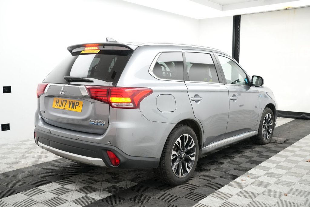 Used Mitsubishi Outlander 2017 for sale - 77667066: Photo 7