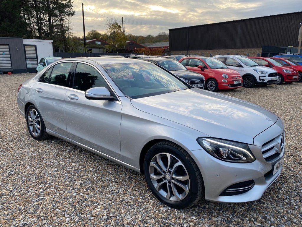 Used Mercedes-Benz C Class 2015 for sale - 76609068: Photo 2