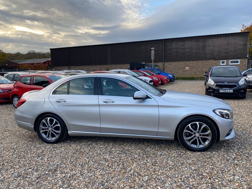 Used Mercedes-Benz C Class 2015 for sale - 76609068: Photo 3