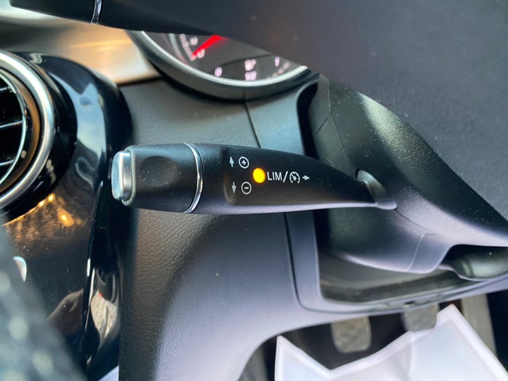 Used Mercedes-Benz C Class 2015 for sale - 76609068: Photo 32