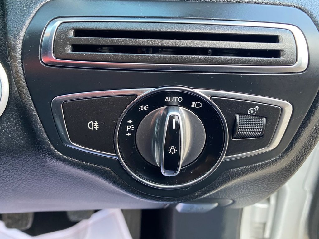 Used Mercedes-Benz C Class 2015 for sale - 76609068: Photo 35