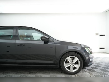 Used Skoda Octavia 2017 for sale - 79027051: Photo