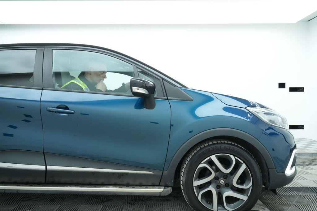 Used Renault Captur 2018 for sale - 77594060: Photo 3