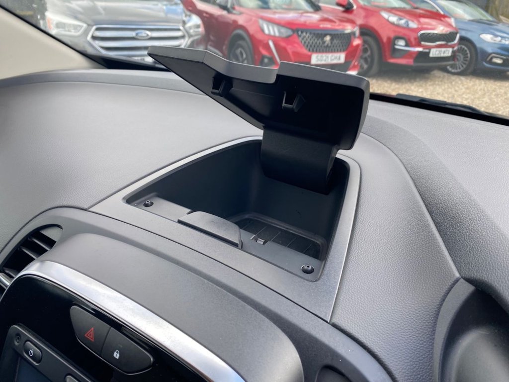 Used Renault Captur 2018 for sale - 77594060: Photo 32