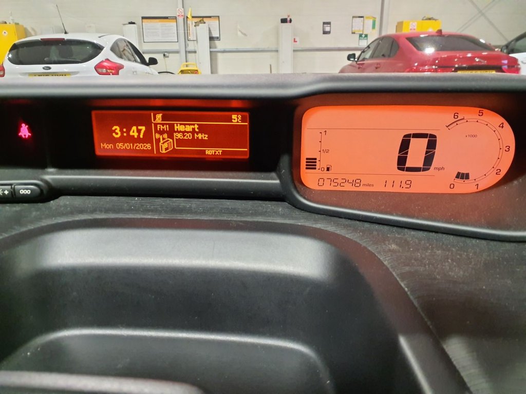 Used Citroen C3 Picasso 2017 for sale - 77199871: Photo 12