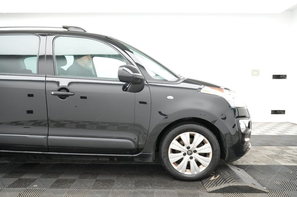 Used Citroen C3 Picasso 2017 for sale - 77199871: Photo 3
