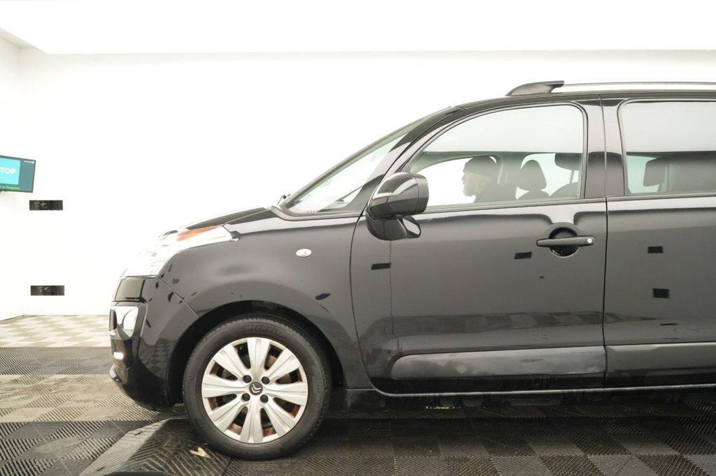 Used Citroen C3 Picasso 2017 for sale - 77199871: Photo 4