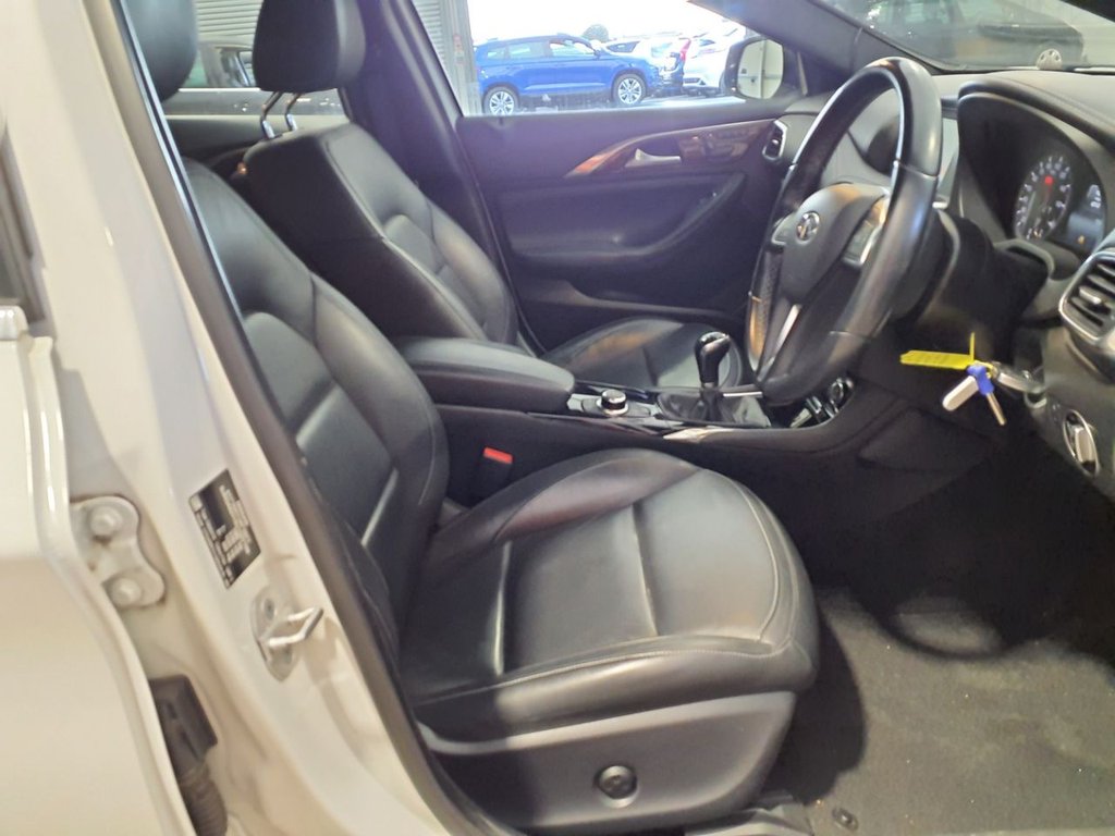 Used Infiniti Q30 2016 for sale - 76609013: Photo 10