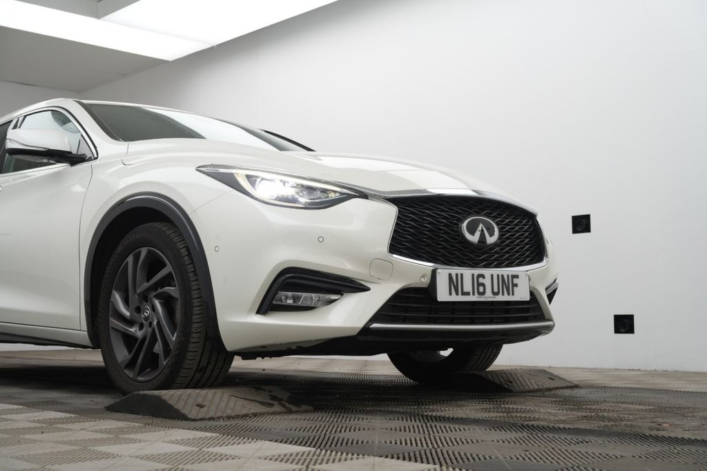 Used Infiniti Q30 2016 for sale - 76609013: Photo 5