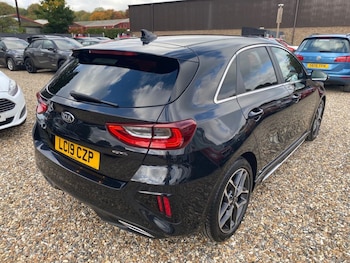 Used Kia Ceed 2019 for sale - 76609046: Photo