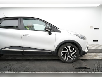 Used Renault Captur 2019 for sale - 77919770: Photo
