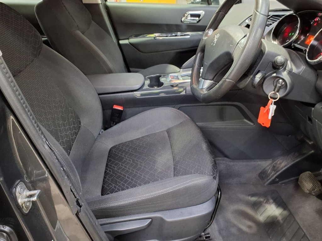 Used Peugeot 3008 2015 for sale - 77747924: Photo 10