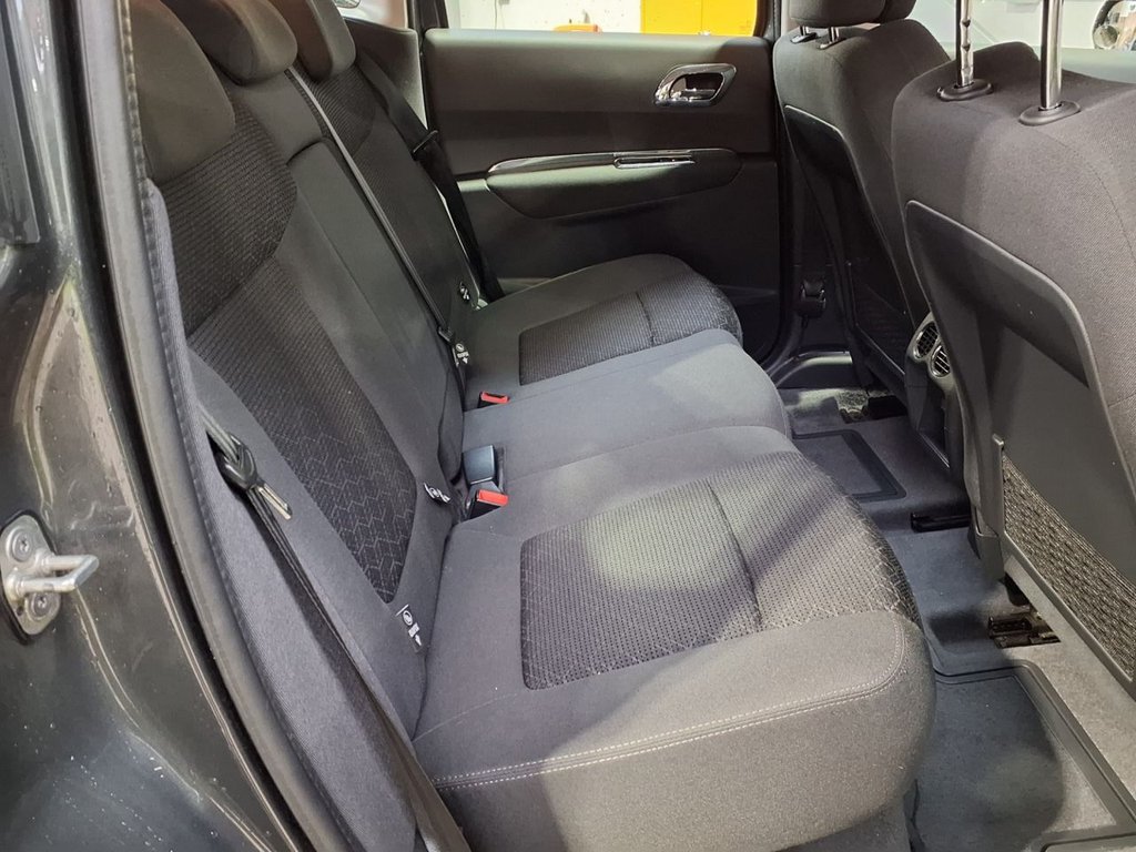 Used Peugeot 3008 2015 for sale - 77747924: Photo 11