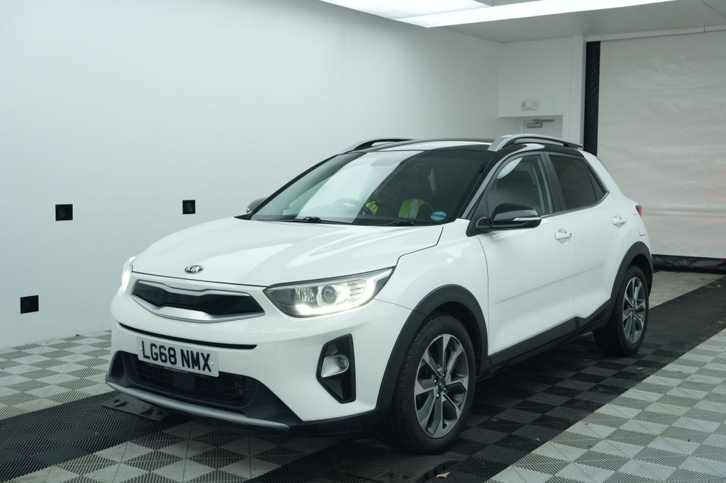 Used Kia Stonic 2018 for sale - 77200512: Photo 2