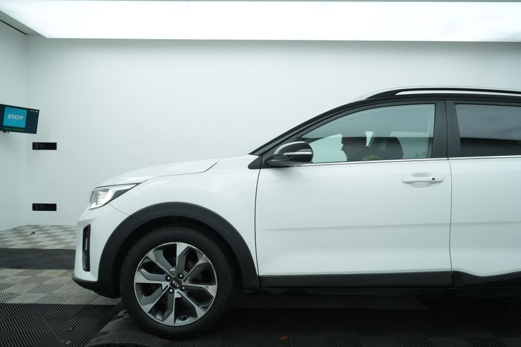 Used Kia Stonic 2018 for sale - 77200512: Photo 4