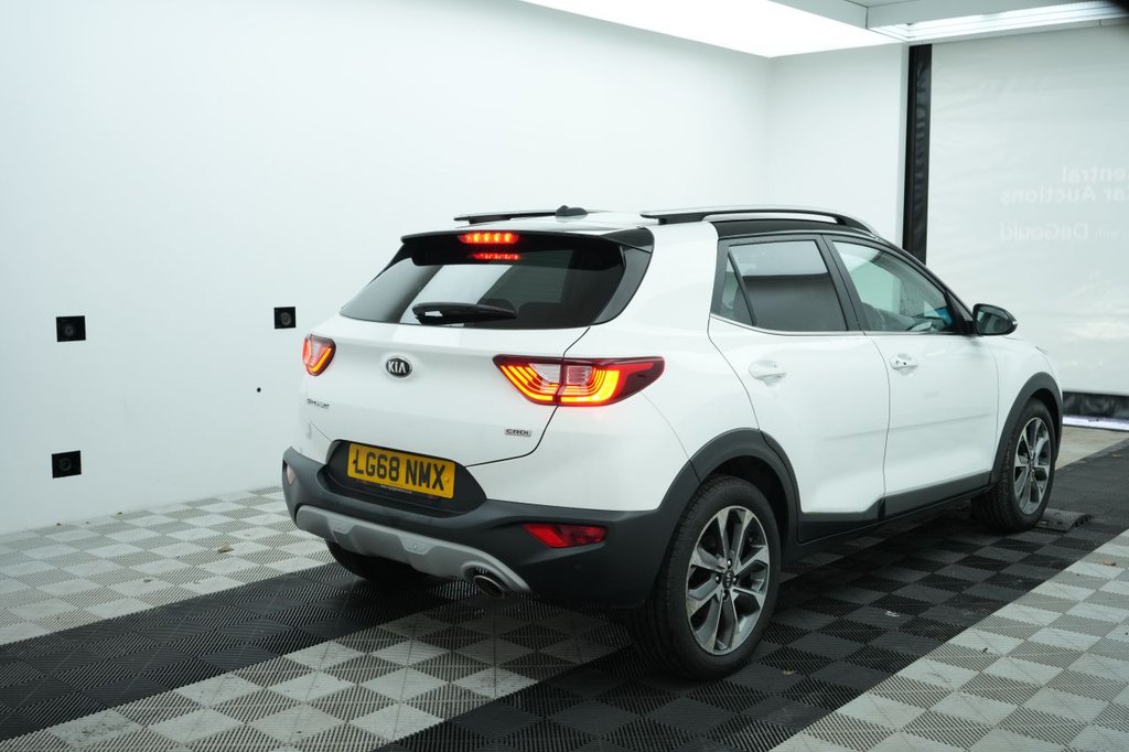 Used Kia Stonic 2018 for sale - 77200512: Photo 7