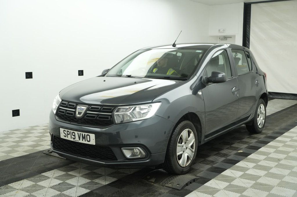 Used Dacia Sandero 2019 for sale - 78016996: Photo 2