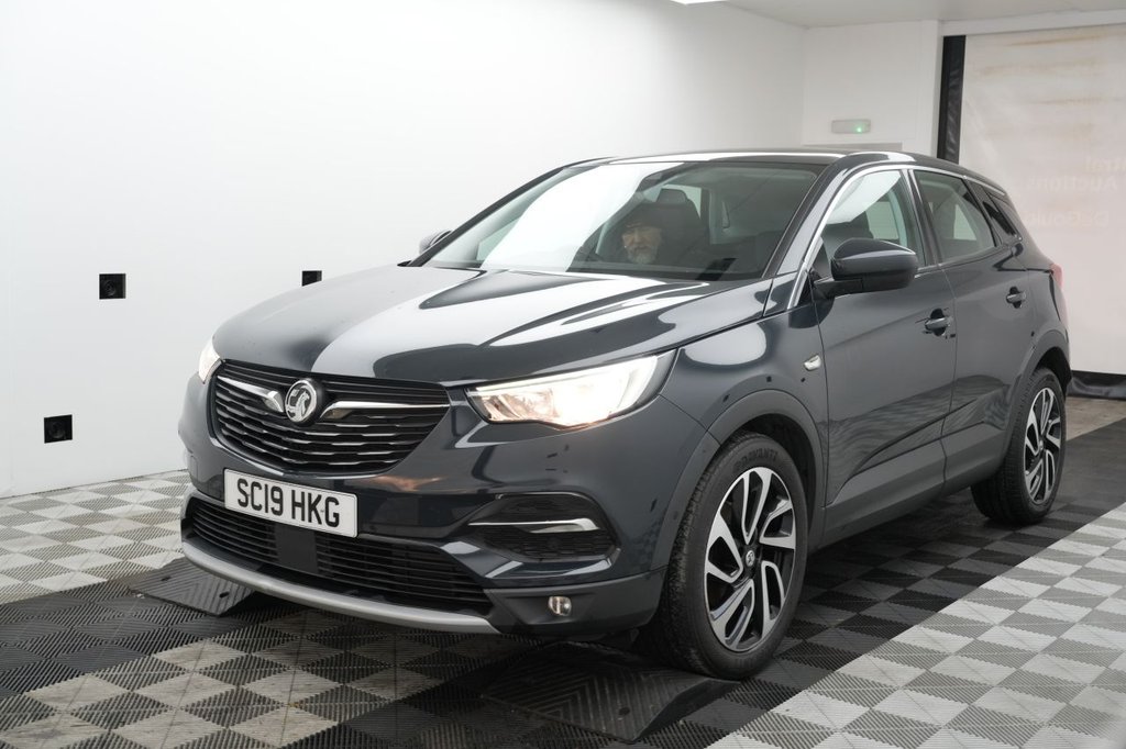 Used Vauxhall Grandland X 2019 for sale - 77153911: Photo 2