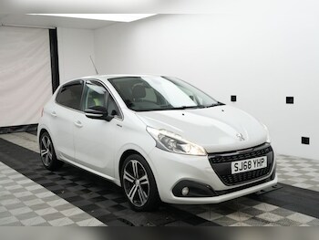 Used Peugeot 208 2018 for sale - 77026861: Photo