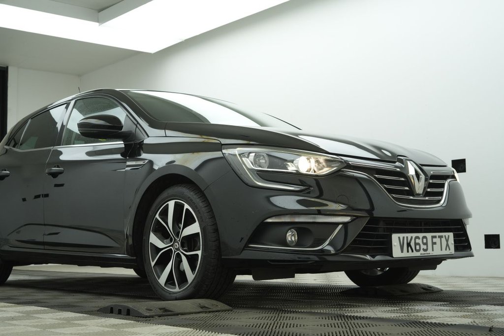 Used Renault Megane 2019 for sale - 77780860: Photo 5