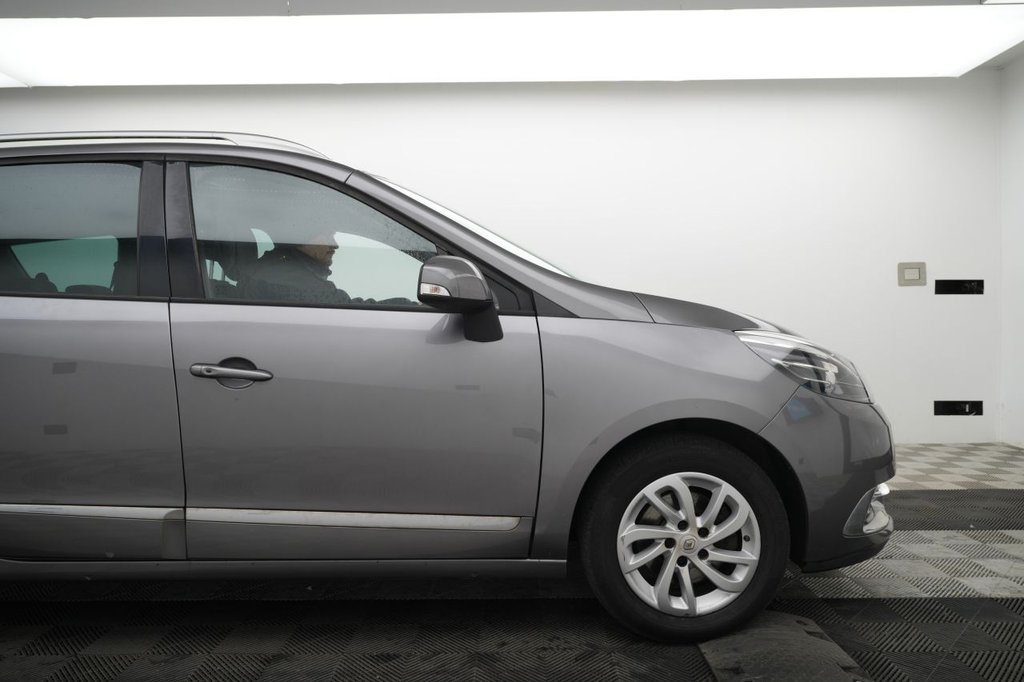 Used Renault Grand Scenic 2016 for sale - 76672551: Photo 3