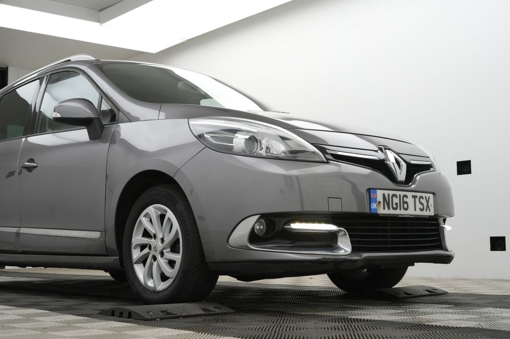 Used Renault Grand Scenic 2016 for sale - 76672551: Photo 5