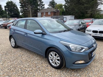 Used Hyundai i20 2016 for sale - 79422510: Photo