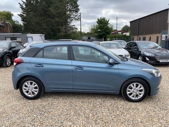 Used Hyundai i20 2016 for sale - 79422510: Photo
