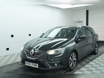 Used Renault Megane 2017 for sale - 77631680: Photo