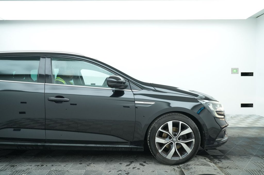 Used Renault Megane 2017 for sale - 77631680: Photo 3