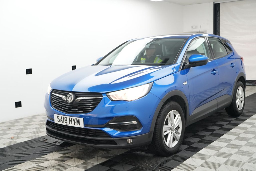 Used Vauxhall Grandland X 2018 for sale - 77212959: Photo 2
