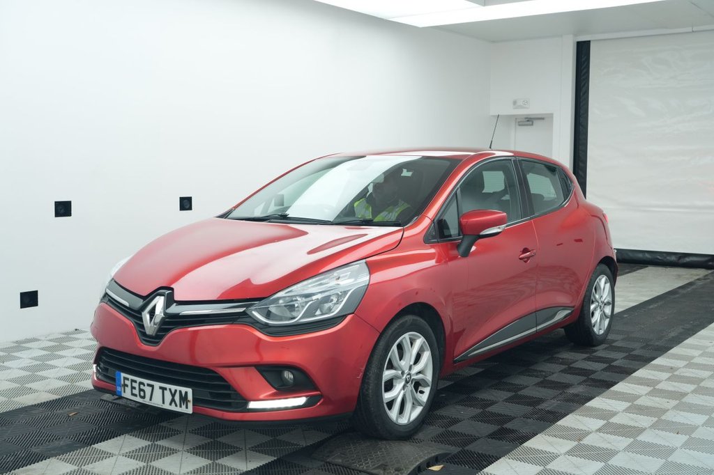 Used Renault Clio 2017 for sale - 77551475: Photo 2