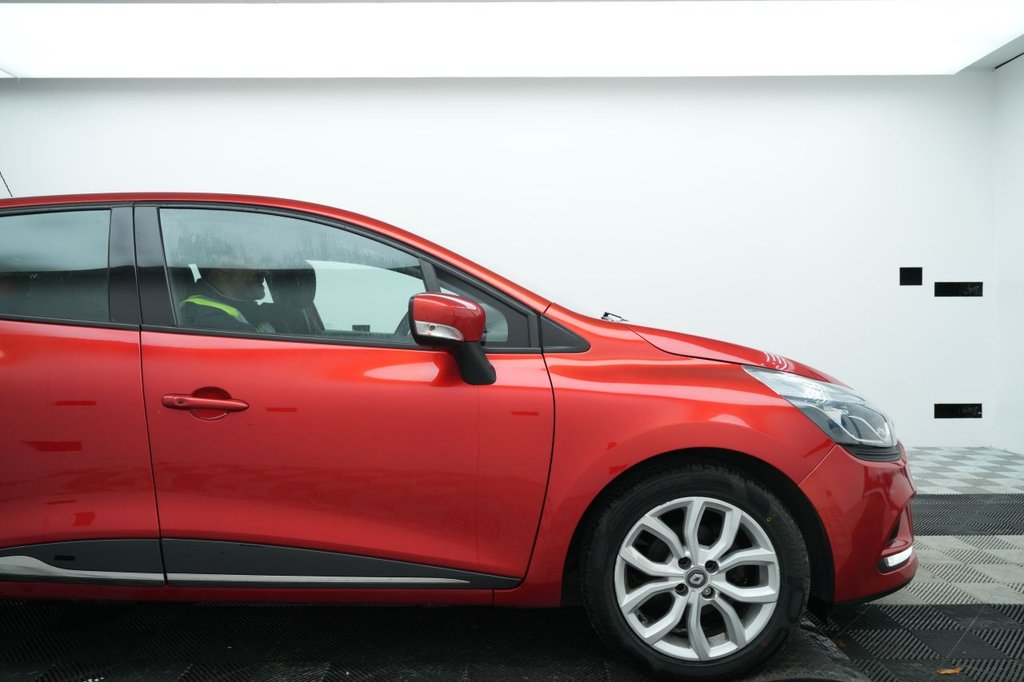 Used Renault Clio 2017 for sale - 77551475: Photo 3