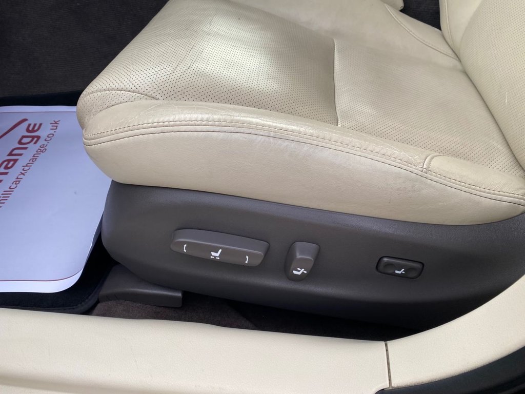 Used Lexus IS 2010 for sale - 76962110: Photo 38