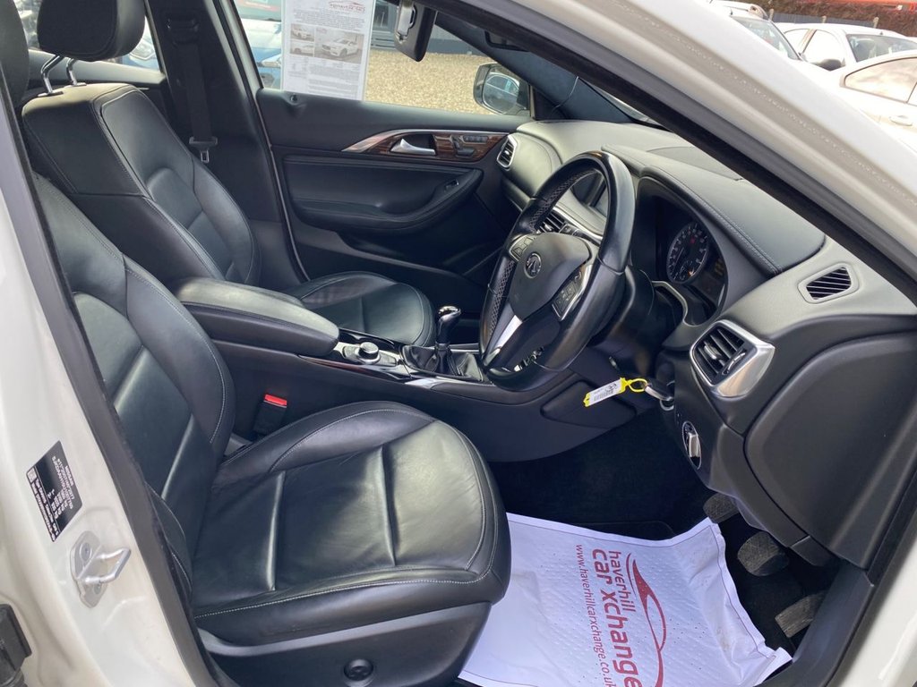 Used Infiniti Q30 2016 for sale - 76867232: Photo 12