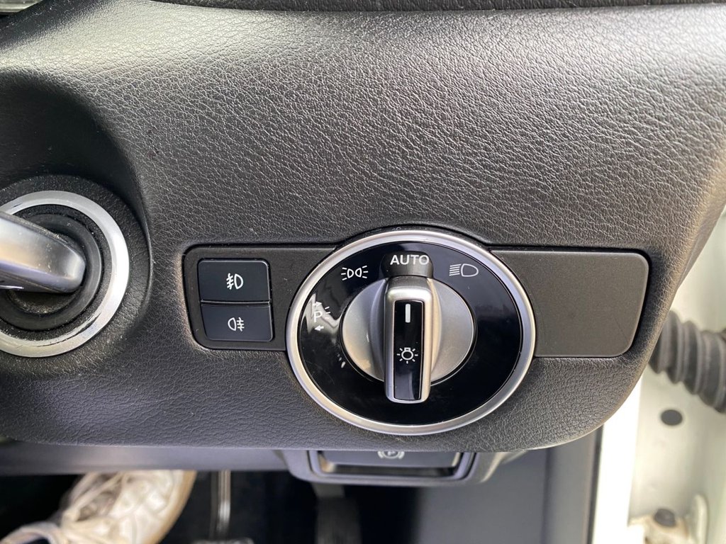 Used Infiniti Q30 2016 for sale - 76867232: Photo 30