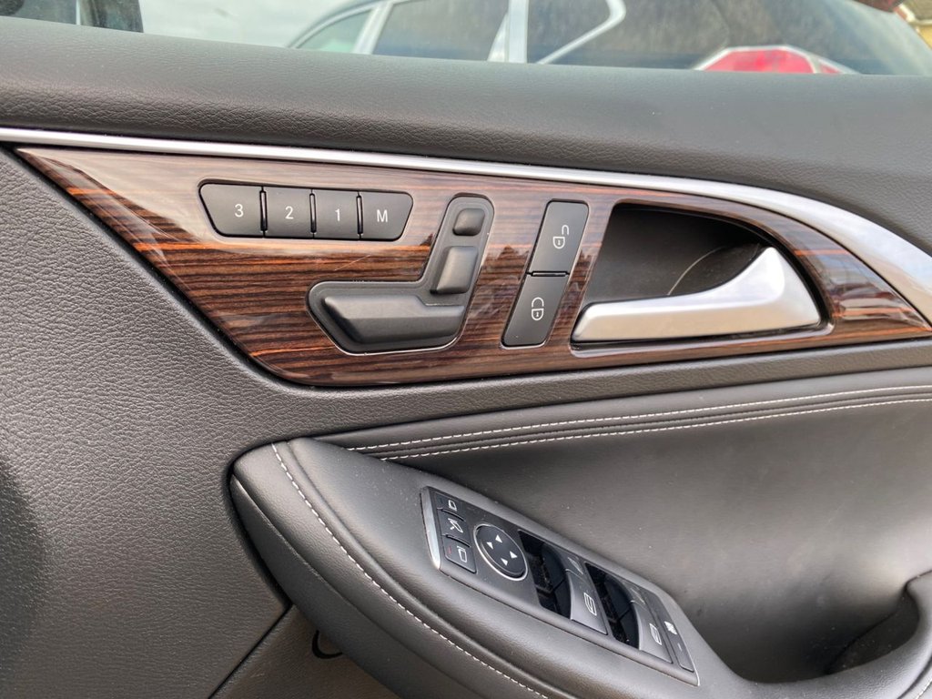 Used Infiniti Q30 2016 for sale - 76867232: Photo 33