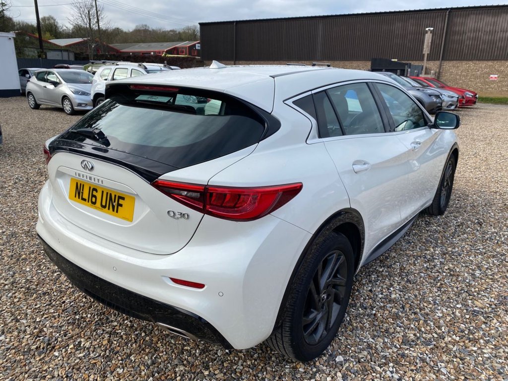 Used Infiniti Q30 2016 for sale - 76867232: Photo 4