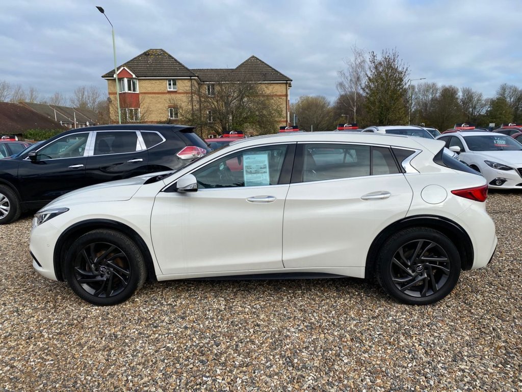 Used Infiniti Q30 2016 for sale - 76867232: Photo 8