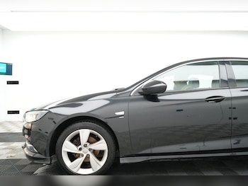 Used Vauxhall Insignia 2019 for sale - 77241630: Photo