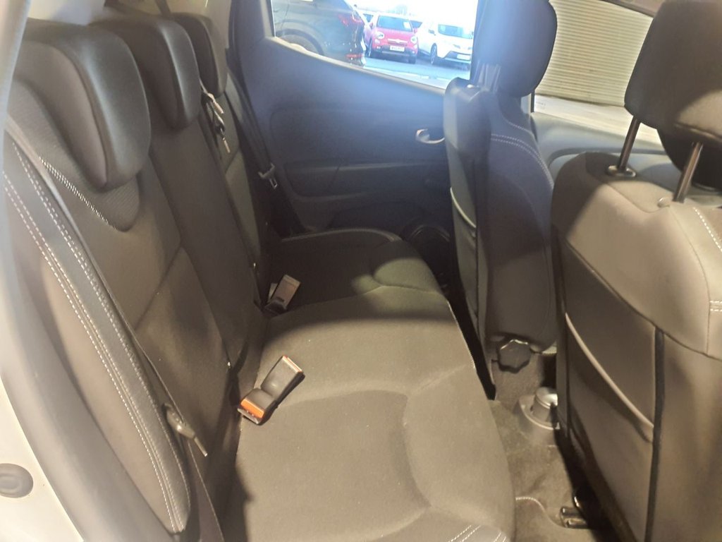 Used Renault Clio 2017 for sale - 76609061: Photo 11