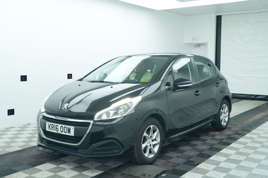 Used Peugeot 208 2016 for sale - 77241687: Photo 2