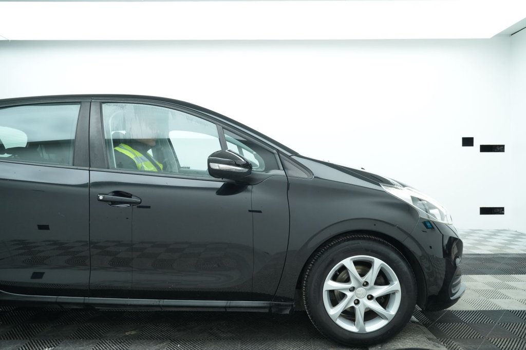 Used Peugeot 208 2016 for sale - 77241687: Photo 3