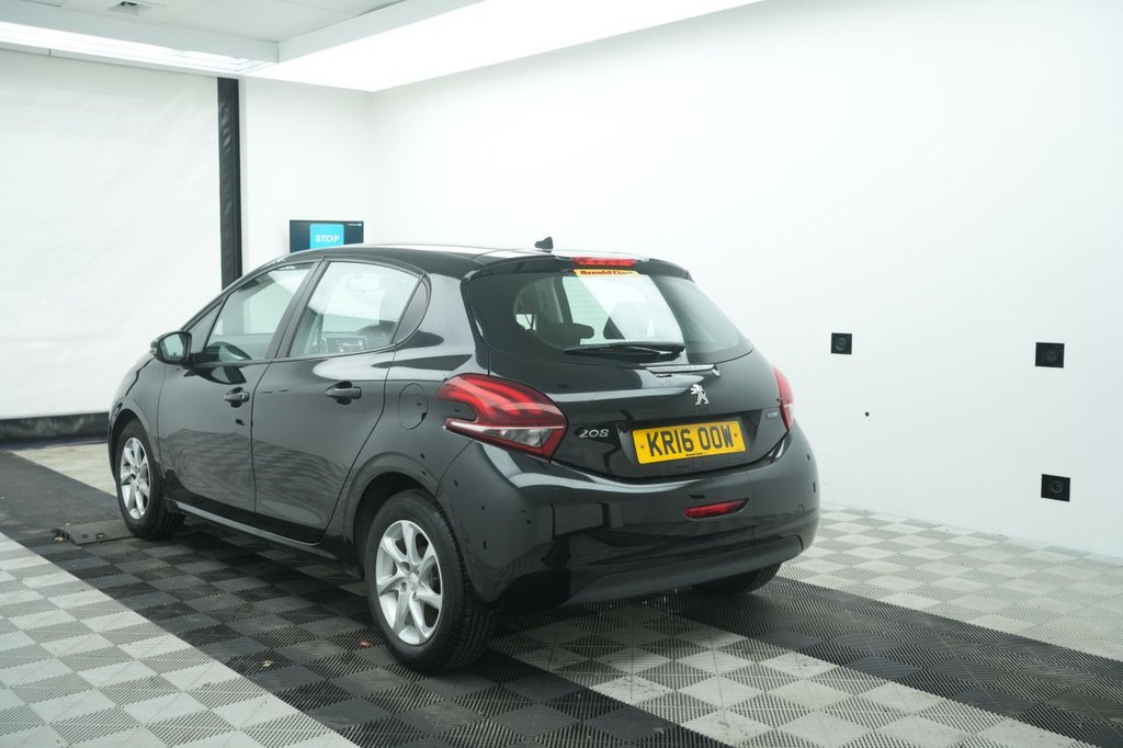 Used Peugeot 208 2016 for sale - 77241687: Photo 8