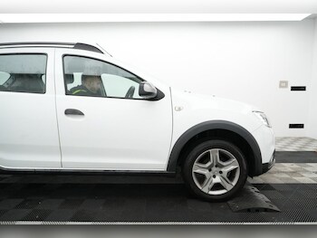 Used Dacia Sandero Stepway 2019 for sale - 77241625: Photo