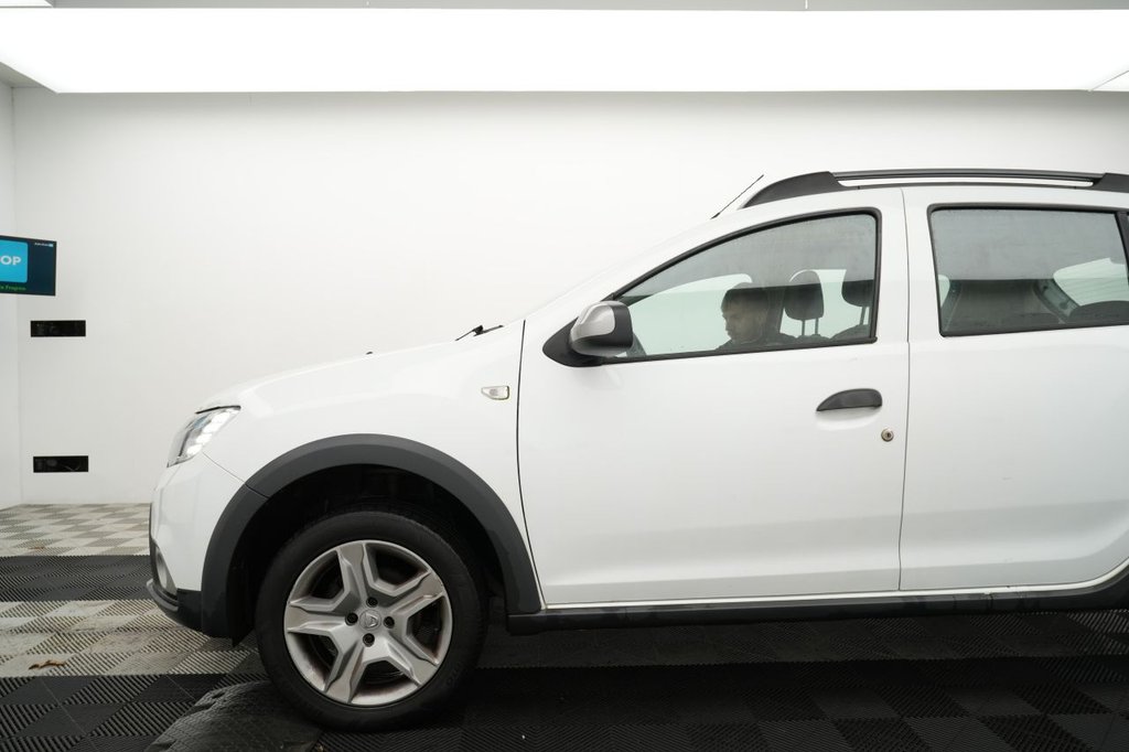 Used Dacia Sandero Stepway 2019 for sale - 77241625: Photo 4