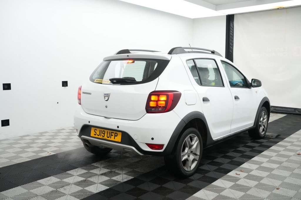 Used Dacia Sandero Stepway 2019 for sale - 77241625: Photo 7
