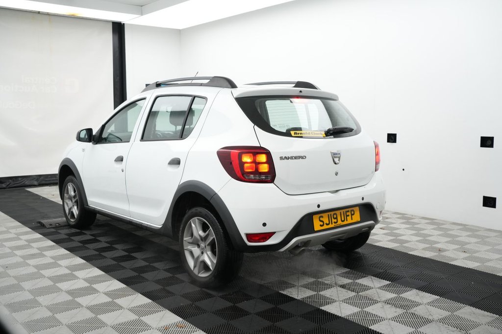 Used Dacia Sandero Stepway 2019 for sale - 77241625: Photo 8