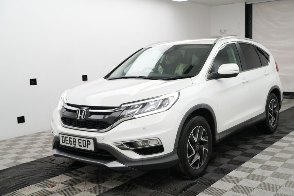 Used Honda CR-V 2018 for sale - 77172127: Photo 2