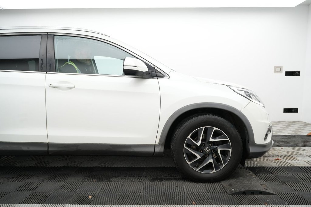 Used Honda CR-V 2018 for sale - 77172127: Photo 3